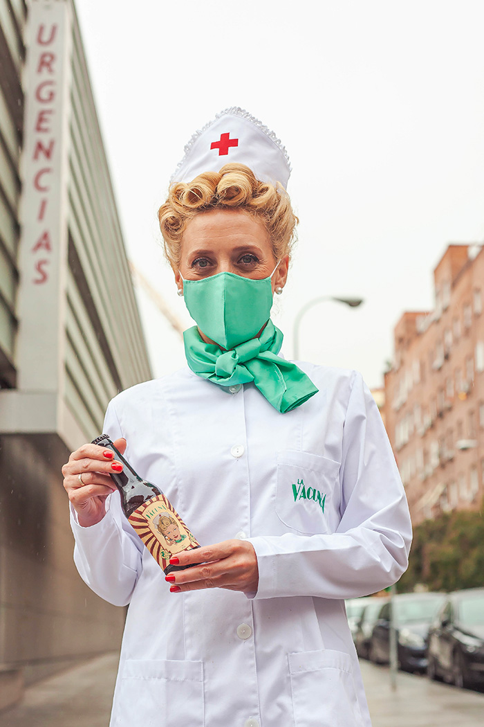 "Enfermera" de la campaña de marketing de la cerveza La Vacuna