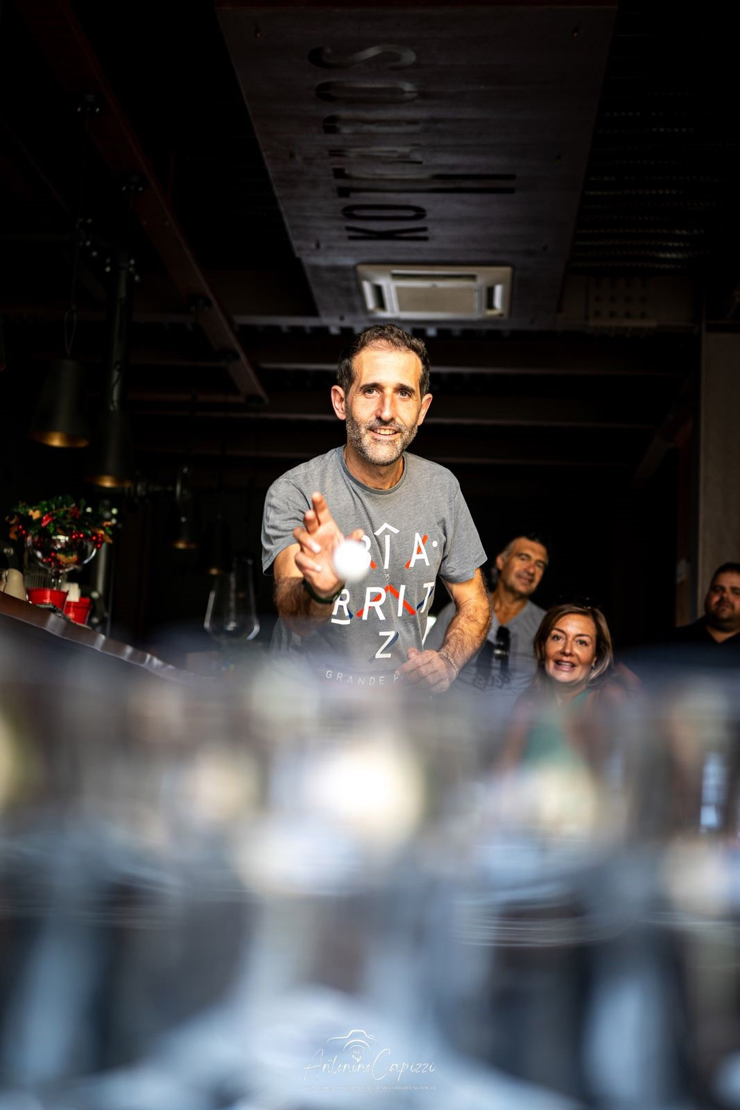 Nuestro amigo fotógrafo Antonino Capizzi ha captado un momento precioso con el beer pong
