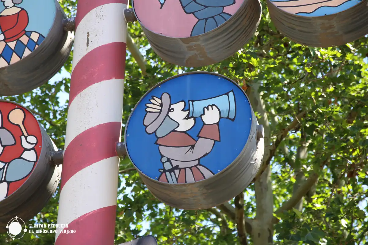 Detalle de un árbol de mayo con los gremios de Núremberg